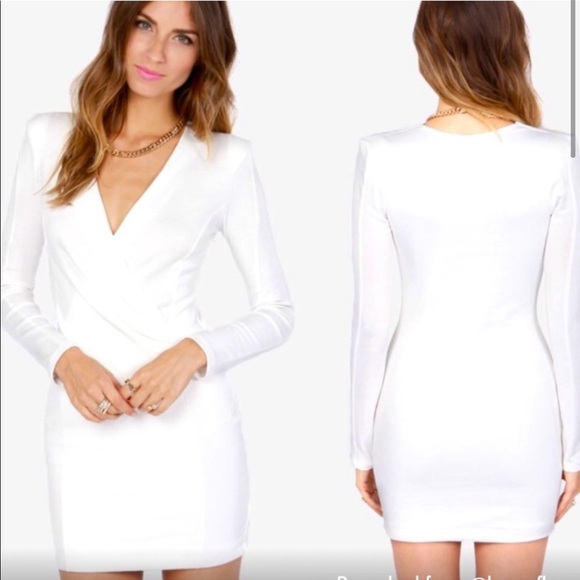 *BUNDLE of 4* Lulu’s Dresses - Picture 3 of 6